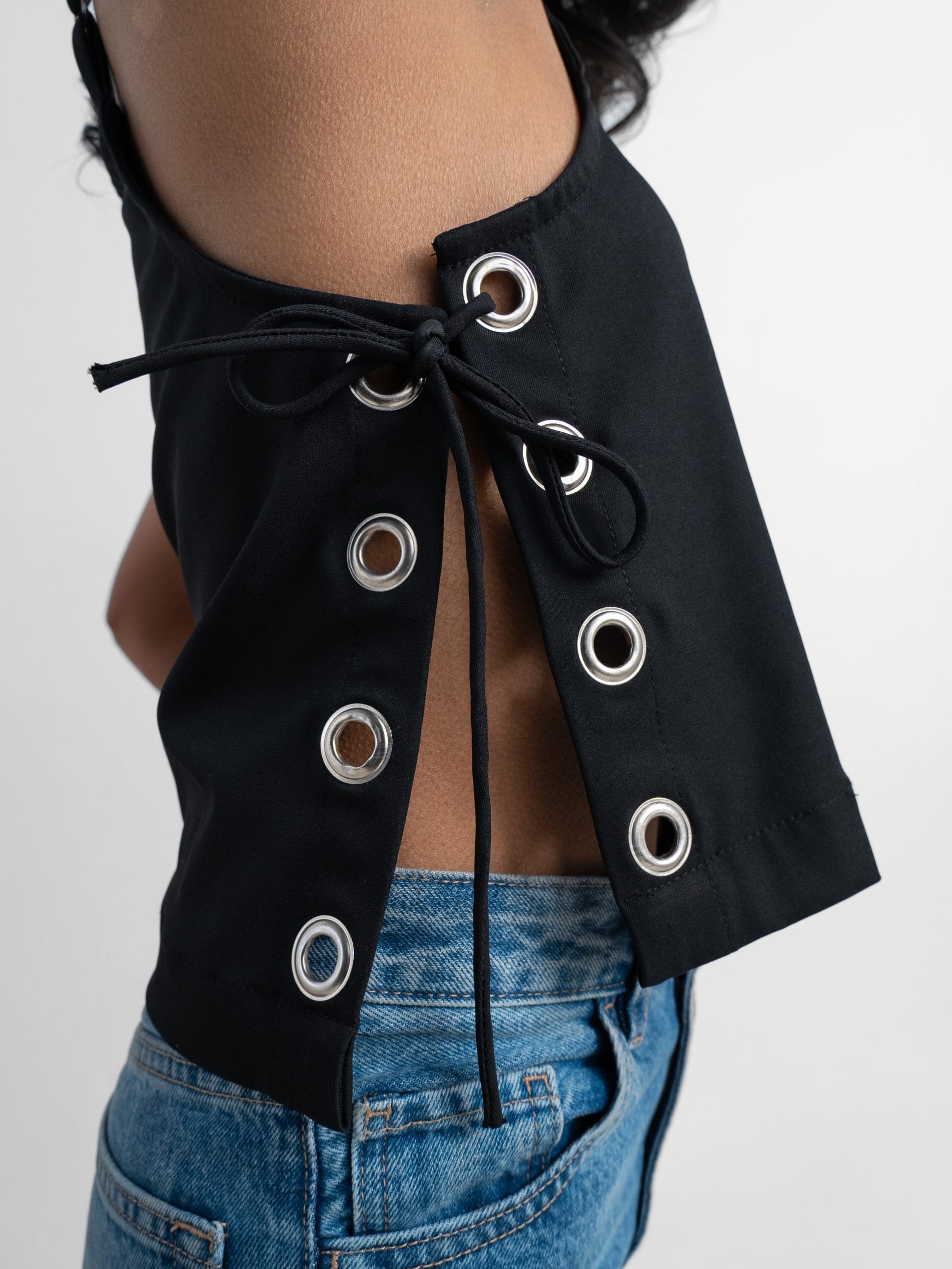 Ring Noir Top